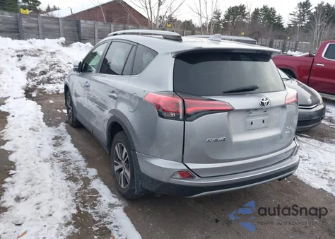 2018 Toyota Rav4 Xle from USA, damaged, VIN JTMRFREV9JJ194649